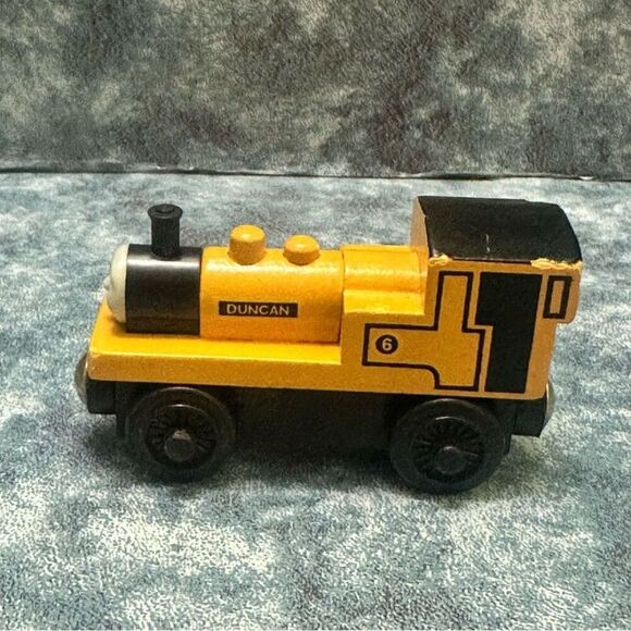 Thomas & Friends Other - Thomas & Friends Duncan Train - Yellow and Black 2003